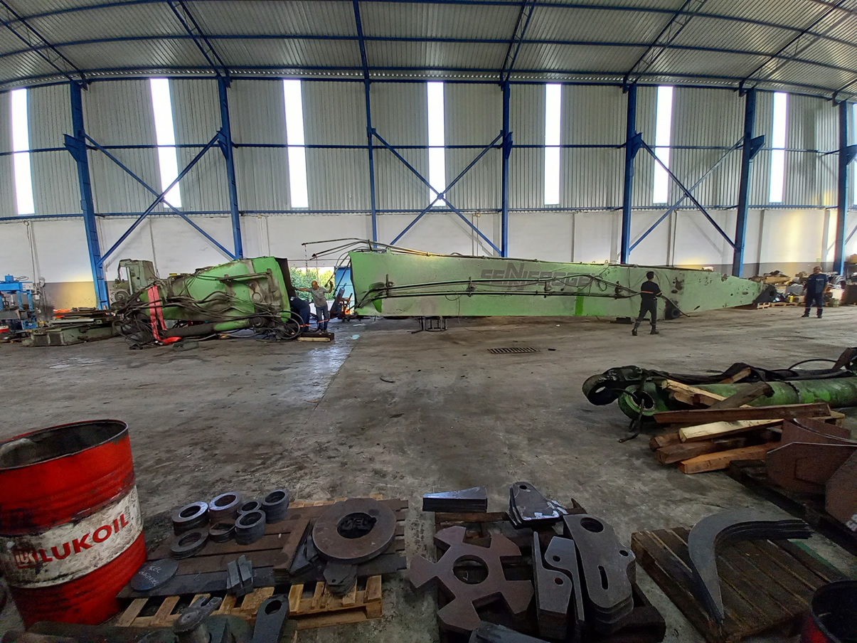 880 ANA BOOM REVİZYONU